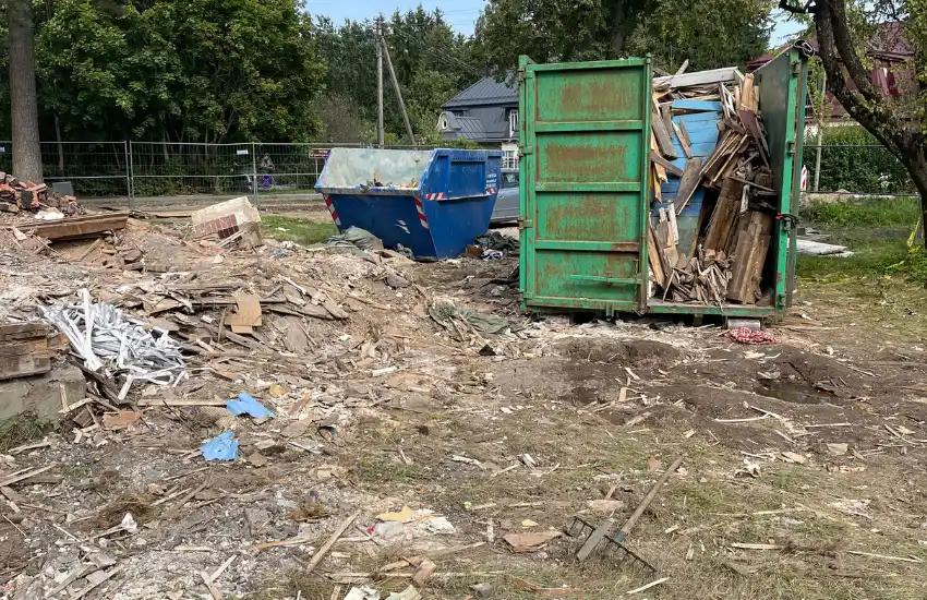 Medienos atliekos paruoštos išvežimui